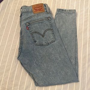 Levi’s distressed denim skinny jeans